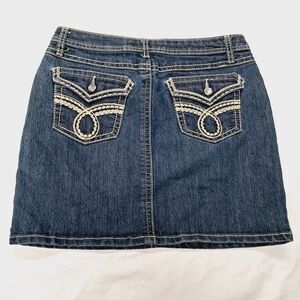 EARL JEANS Denim Embellished Dark Wash Mini Skirt Sz 4 Vtg Y2k Bratzcore Grunge